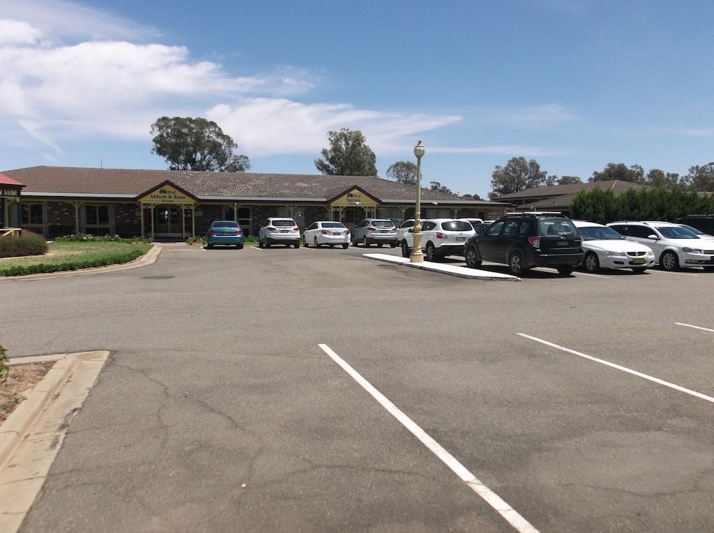 Quality Inn Carriage House Wagga Wagga Exterior photo