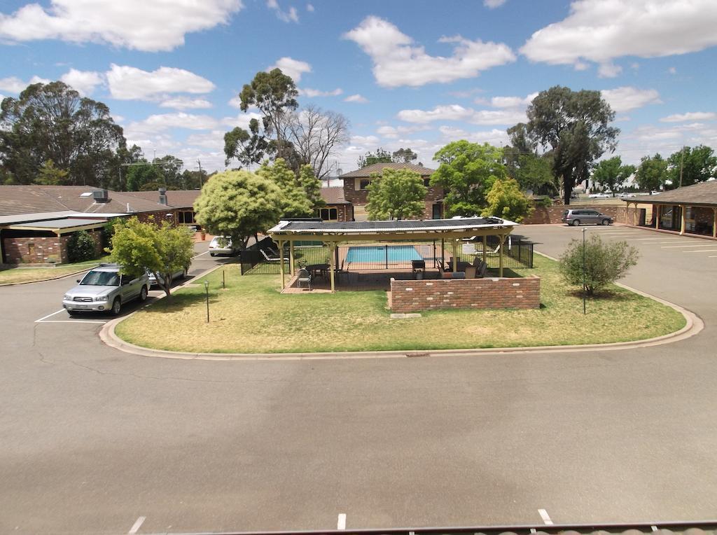 Quality Inn Carriage House Wagga Wagga Exterior photo