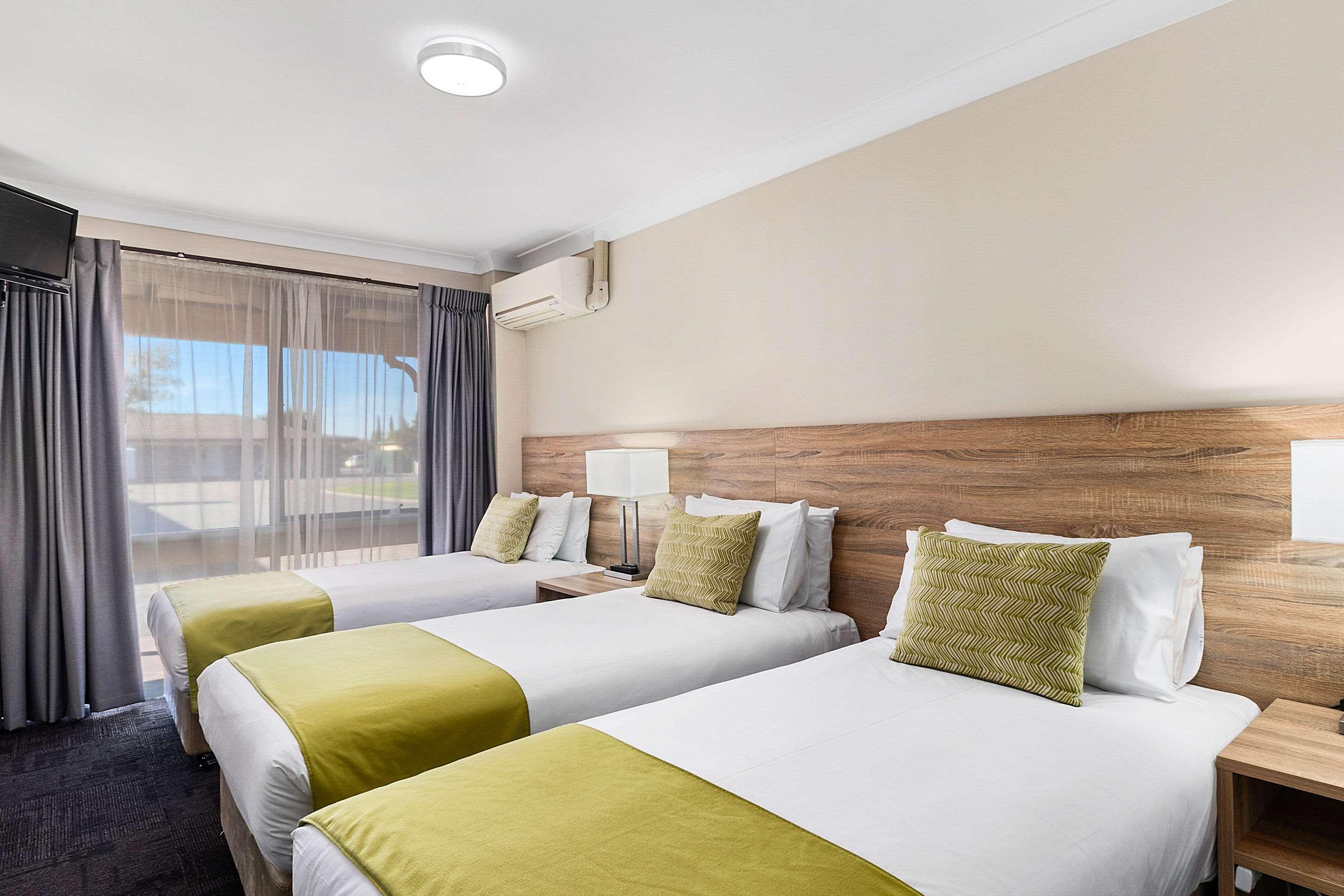 Quality Inn Carriage House Wagga Wagga Exterior photo