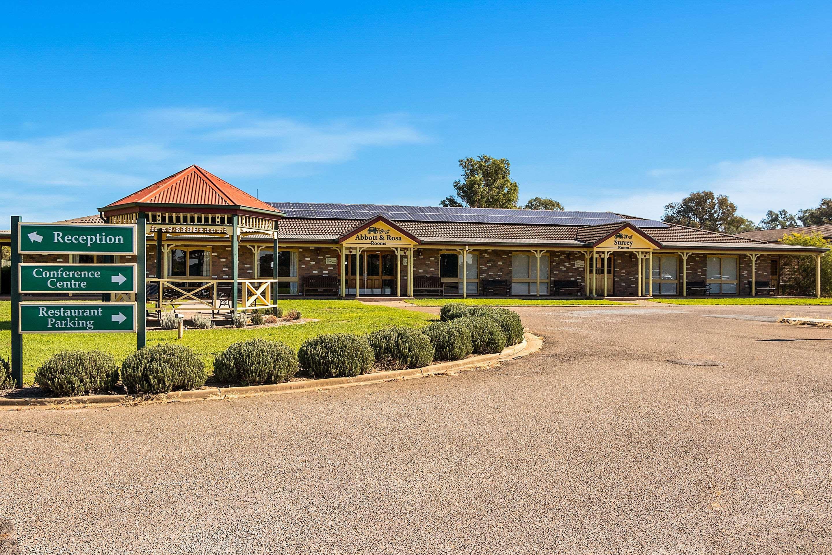 Quality Inn Carriage House Wagga Wagga Exterior photo