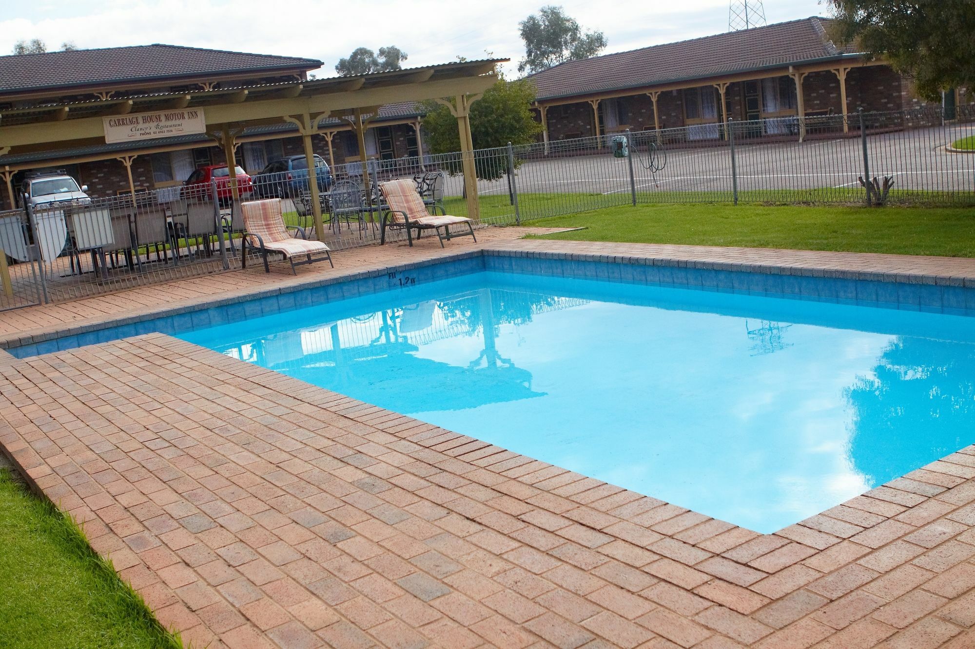 Quality Inn Carriage House Wagga Wagga Exterior photo